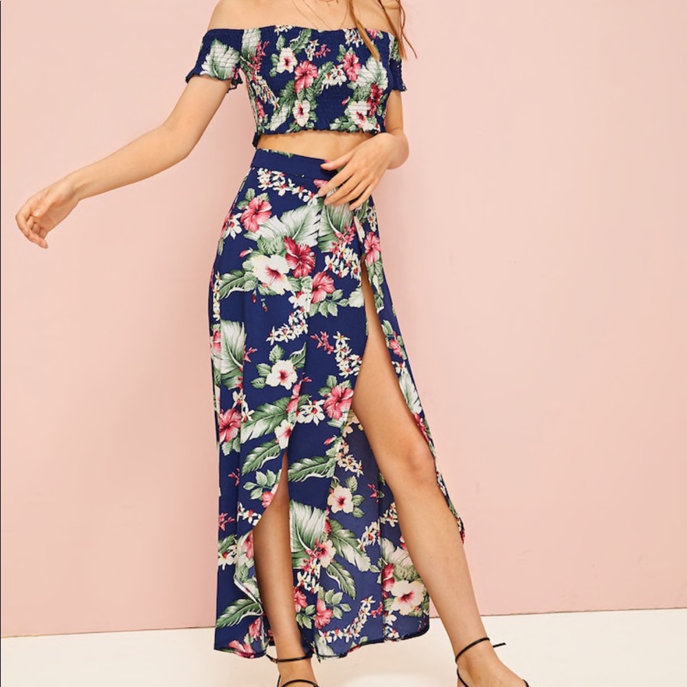 New cute floral two piece set